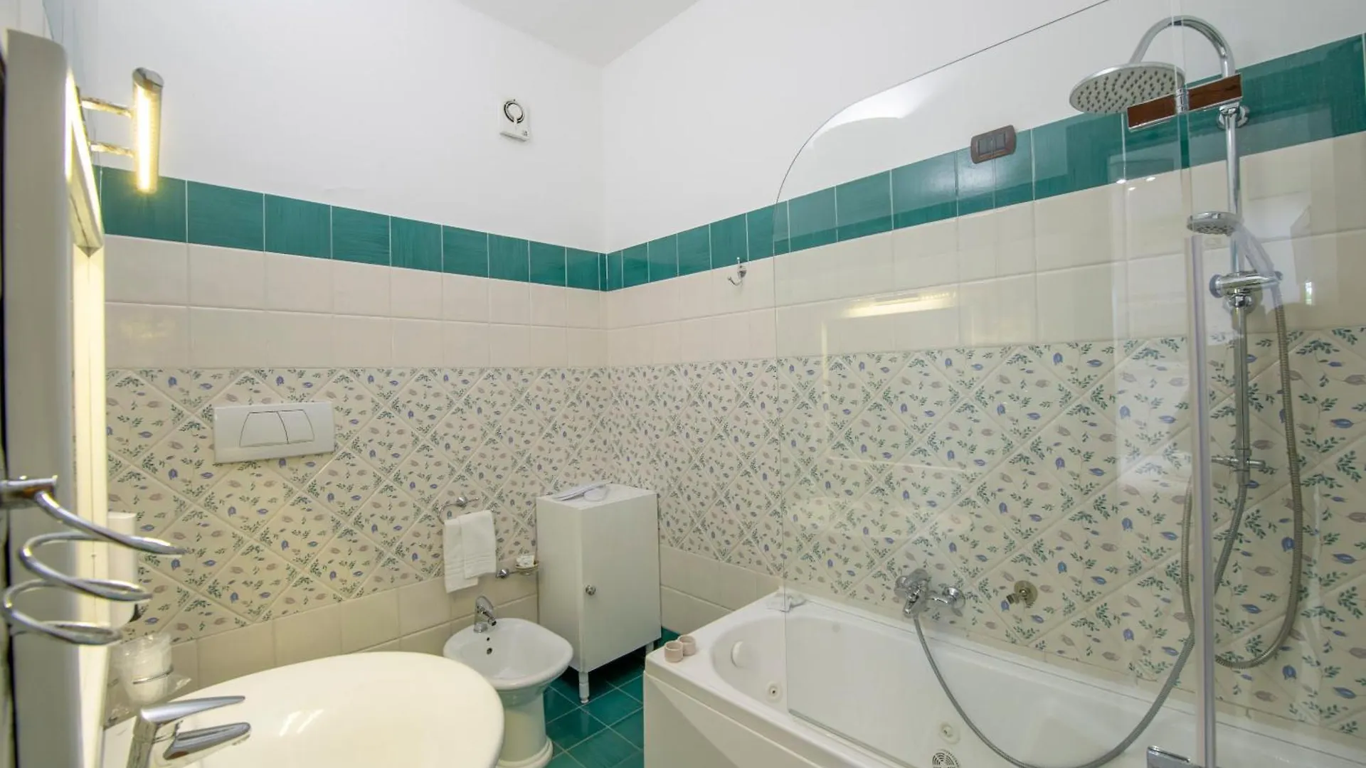 Villa Esclusiva Con Piscina Privata Su Amalfi 0*,  Italy